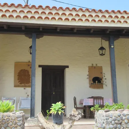 Holiday home Vivelorural Casa En Valle De Chira Con Piscina